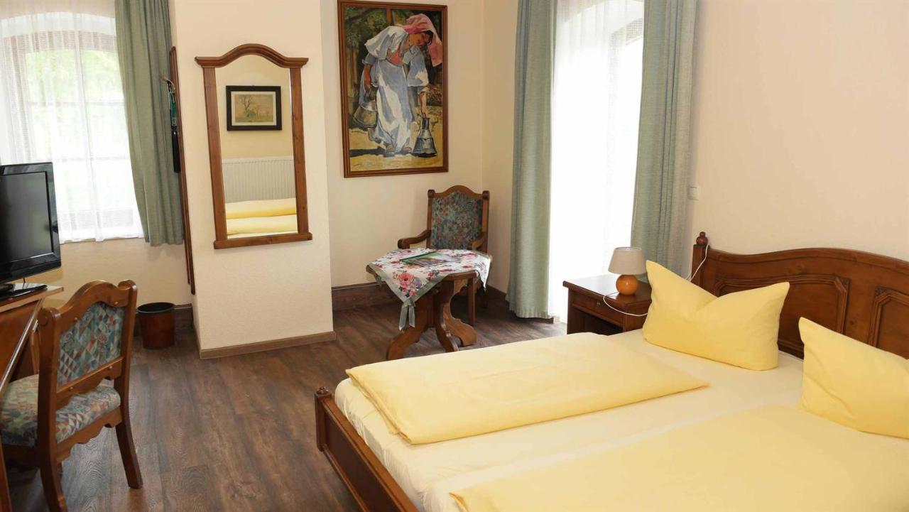 Hotel Und Restaurant Rittergut Kreipitzsch Naumburg  Eksteriør bilde