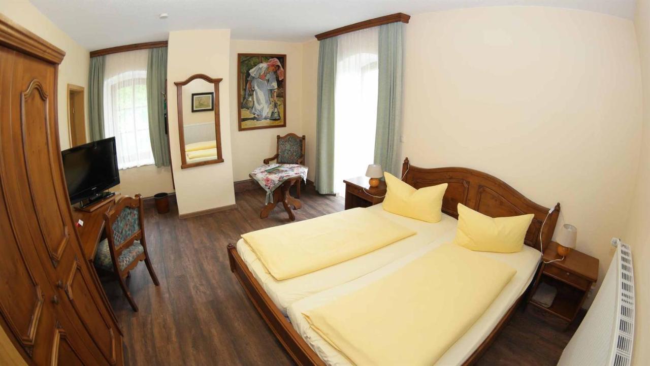 Hotel Und Restaurant Rittergut Kreipitzsch Naumburg  Eksteriør bilde